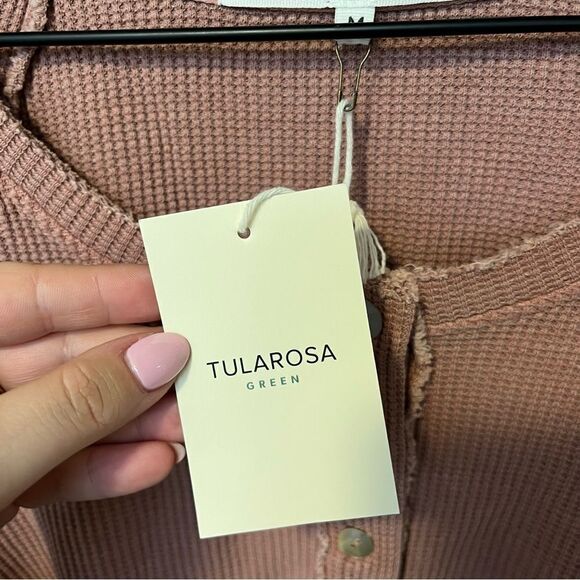 Tularosa Revolve Green The Vista Henley in Rose Medium - Picture 10 of 13